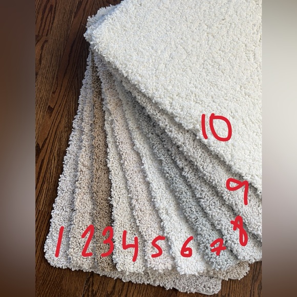 (2) 27.5inches x 17 inches Beige Shaggy Rug/Mat - Picture 4 of 4